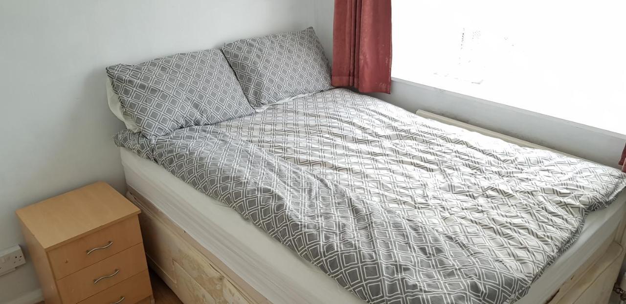 61 Baker Street Leilighet Luton  Eksteriør bilde